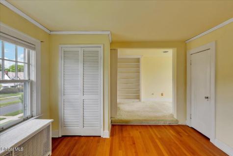246 S Main Avenue Albany NY 12208