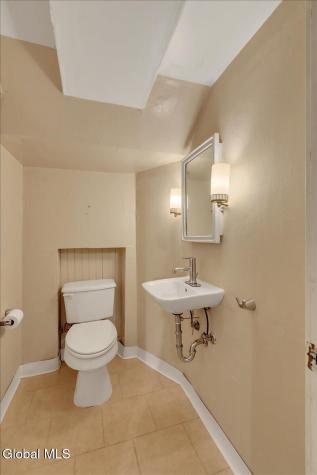246 S Main Avenue Albany NY 12208