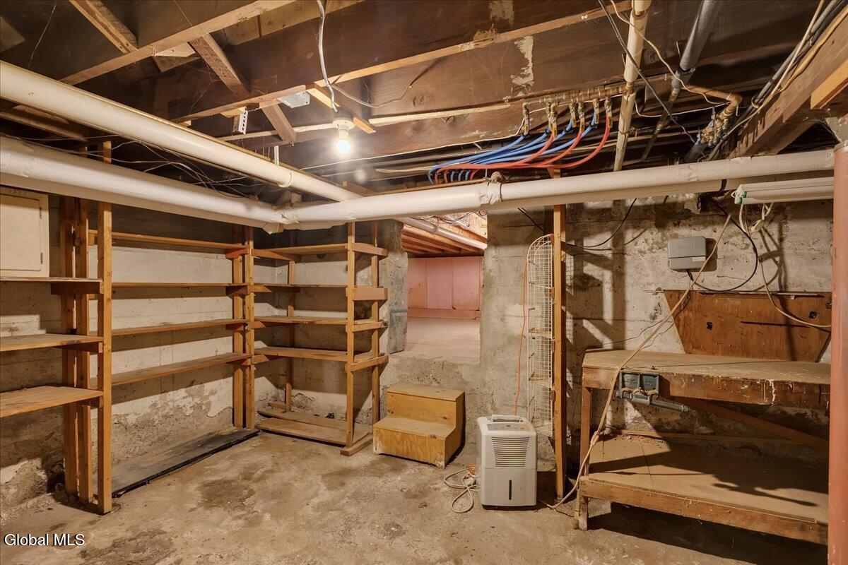 246 S Main Avenue Albany NY 12208