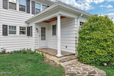 246 S Main Avenue Albany NY 12208