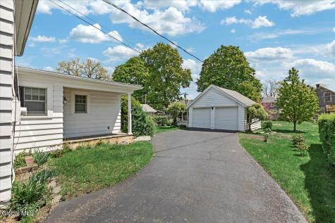 246 S Main Avenue Albany NY 12208