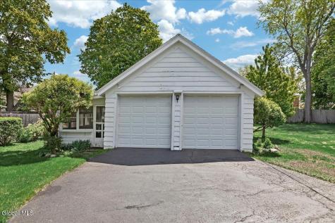 246 S Main Avenue Albany NY 12208