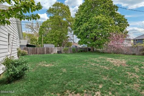246 S Main Avenue Albany NY 12208