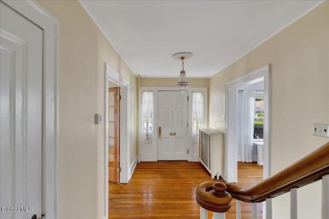 246 S Main Avenue Albany NY 12208