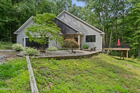 652 Bruno Road Clifton Park NY 12065