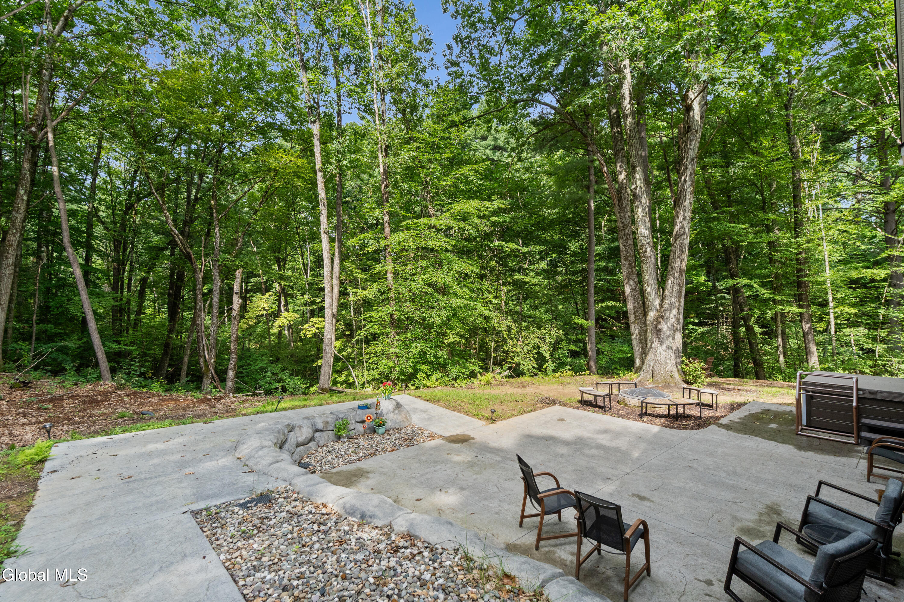 652 Bruno Road Clifton Park NY 12065