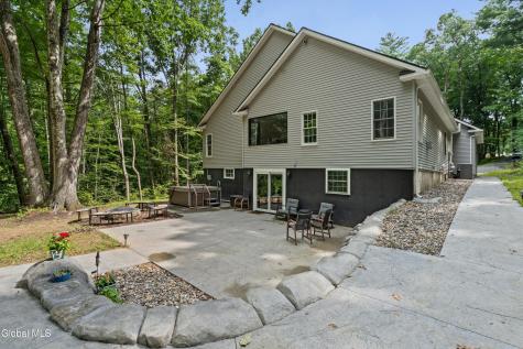 652 Bruno Road Clifton Park NY 12065