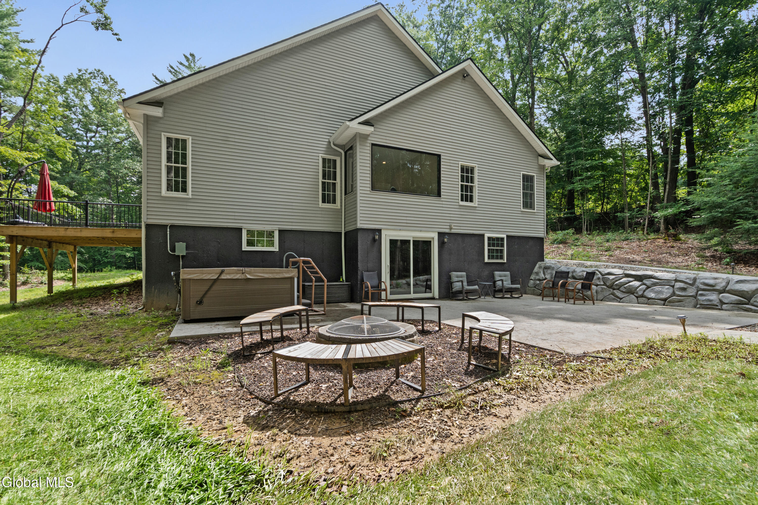 652 Bruno Road Clifton Park NY 12065