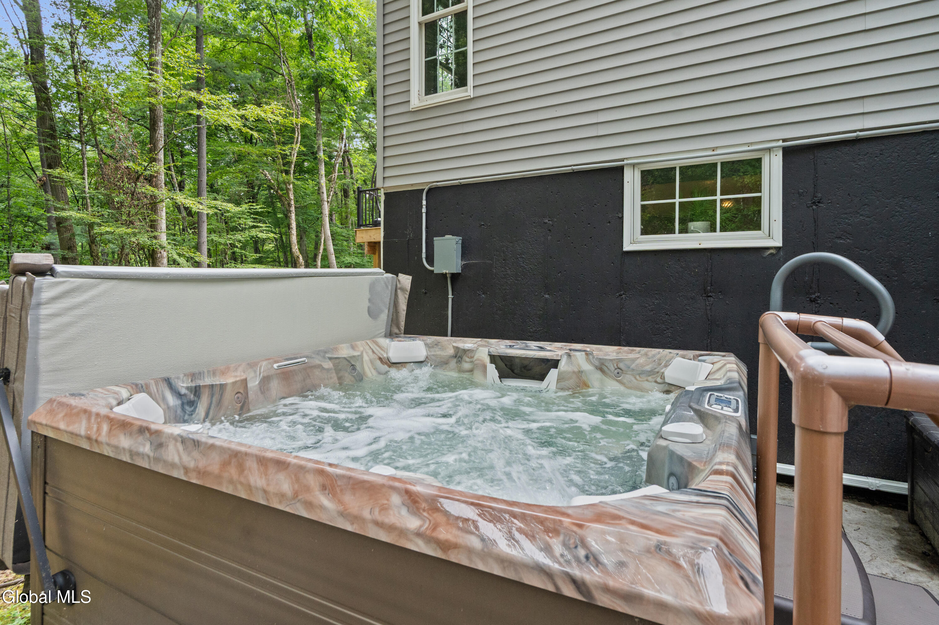 652 Bruno Road Clifton Park NY 12065