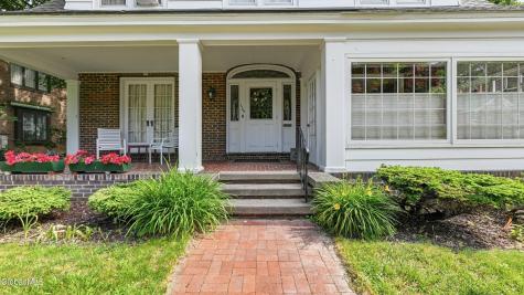 1169 Oxford Place Schenectady NY 12308