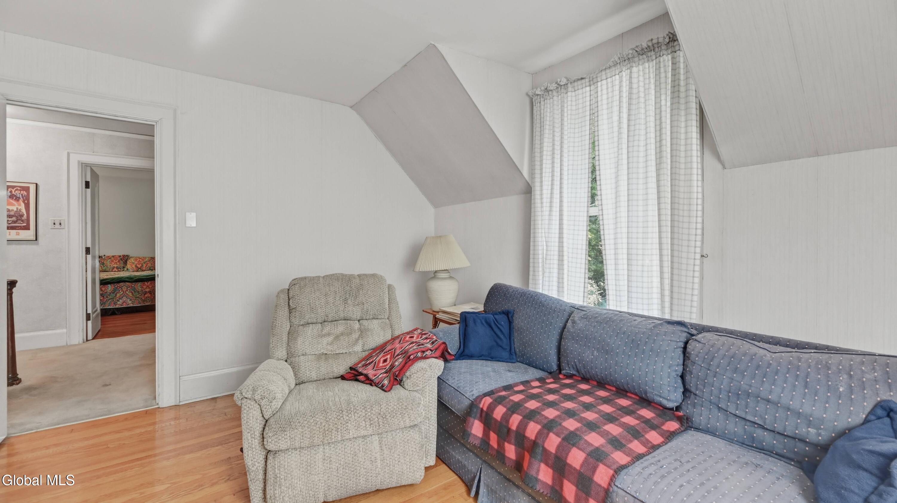 1169 Oxford Place Schenectady NY 12308