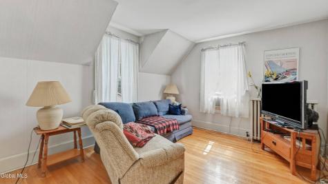 1169 Oxford Place Schenectady NY 12308