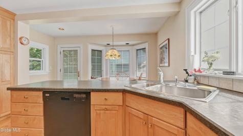 1169 Oxford Place Schenectady NY 12308