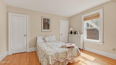 1169 Oxford Place Schenectady NY 12308