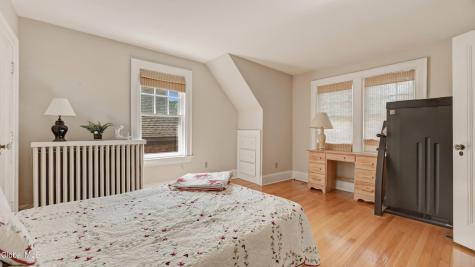 1169 Oxford Place Schenectady NY 12308