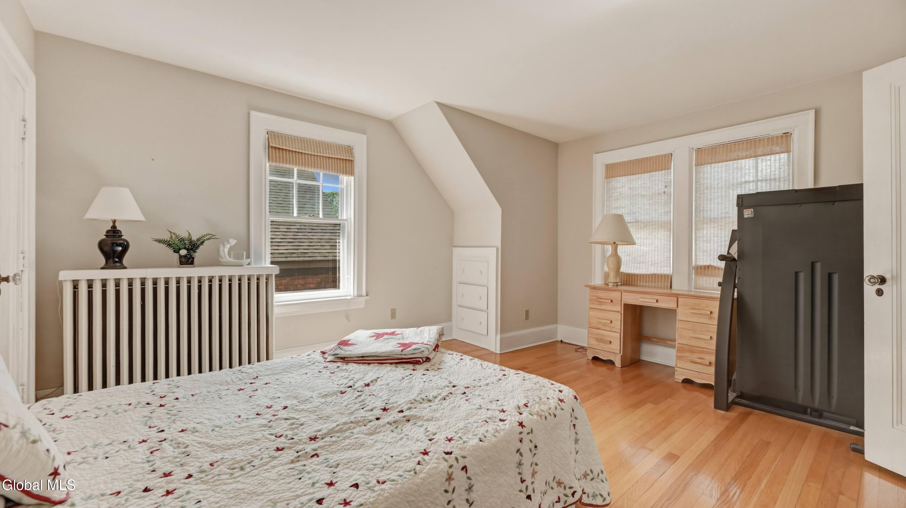 1169 Oxford Place Schenectady NY 12308