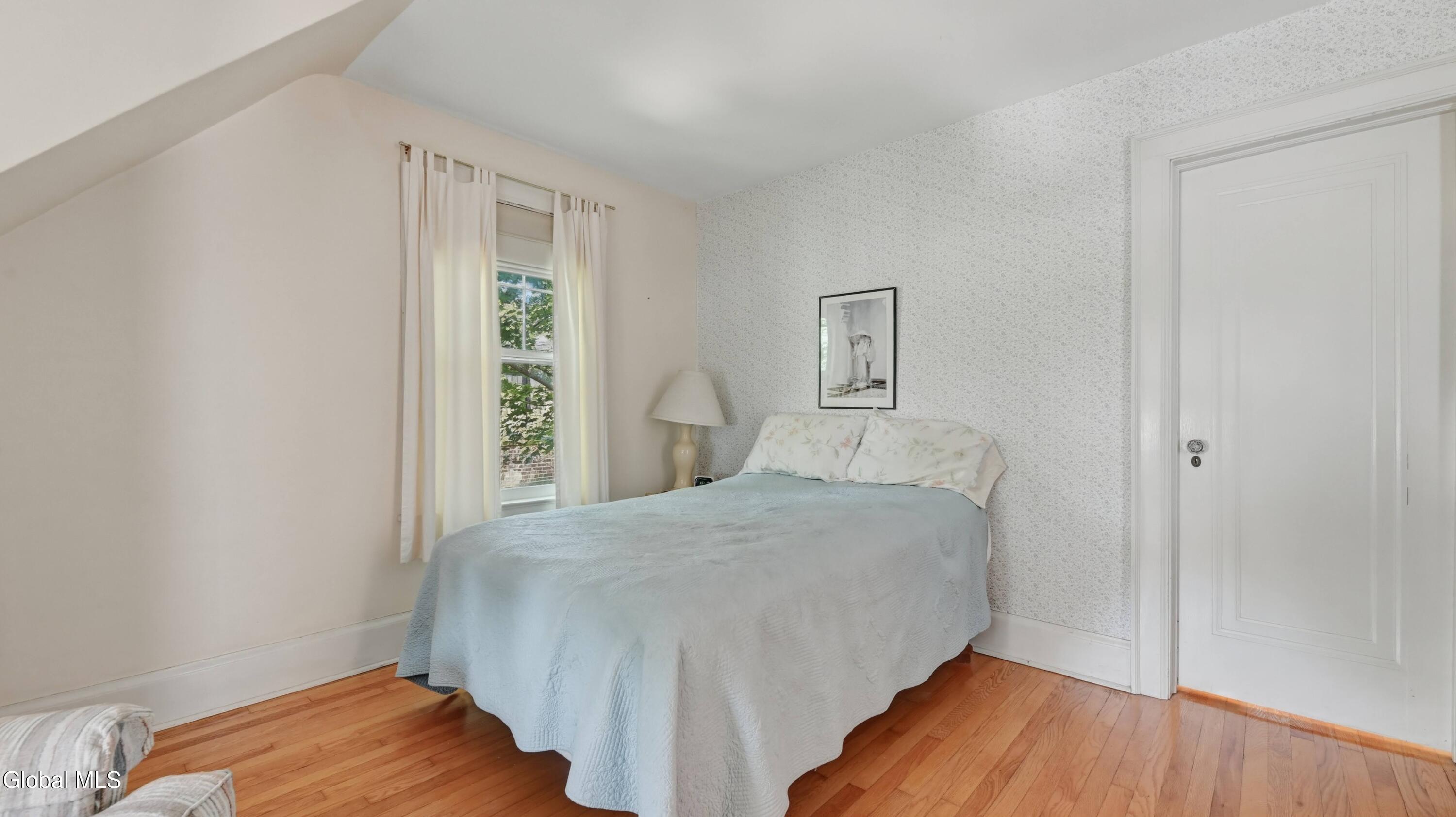 1169 Oxford Place Schenectady NY 12308