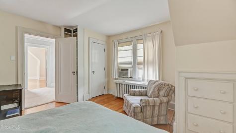 1169 Oxford Place Schenectady NY 12308