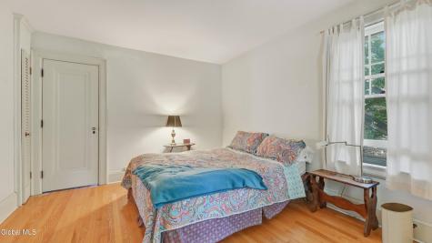 1169 Oxford Place Schenectady NY 12308