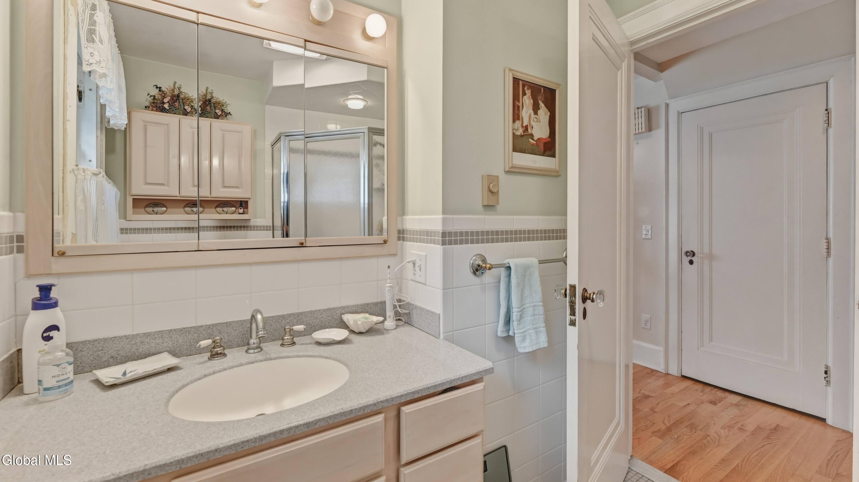 1169 Oxford Place Schenectady NY 12308