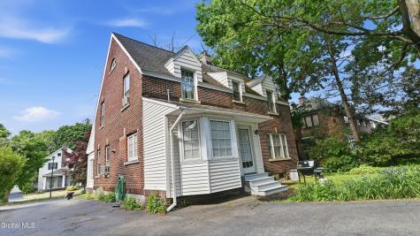 1169 Oxford Place Schenectady NY 12308
