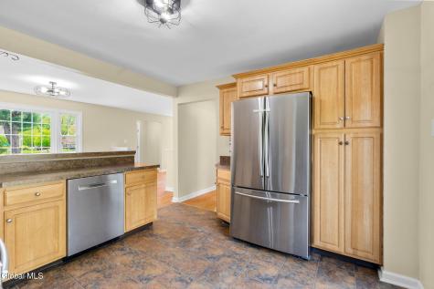 14 Wheeler Drive Glenville NY 12019