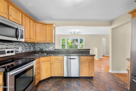 14 Wheeler Drive Glenville NY 12019
