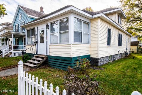 26 Flandreaux Avenue Glens Falls NY 12801