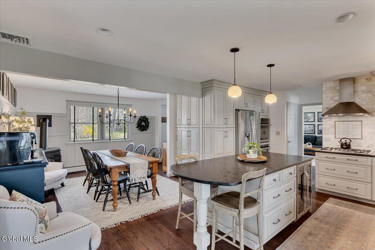 8 Inverness Lane Clifton Park NY 12065