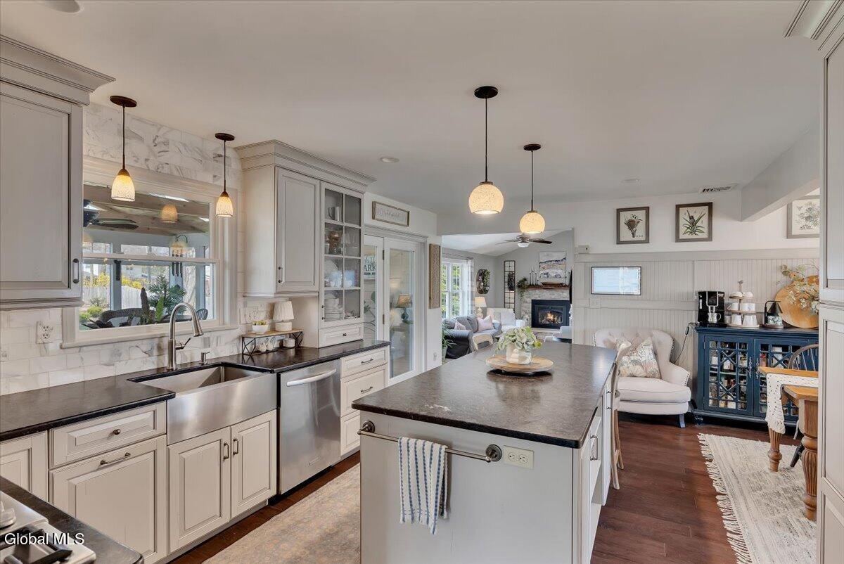 8 Inverness Lane Clifton Park NY 12065