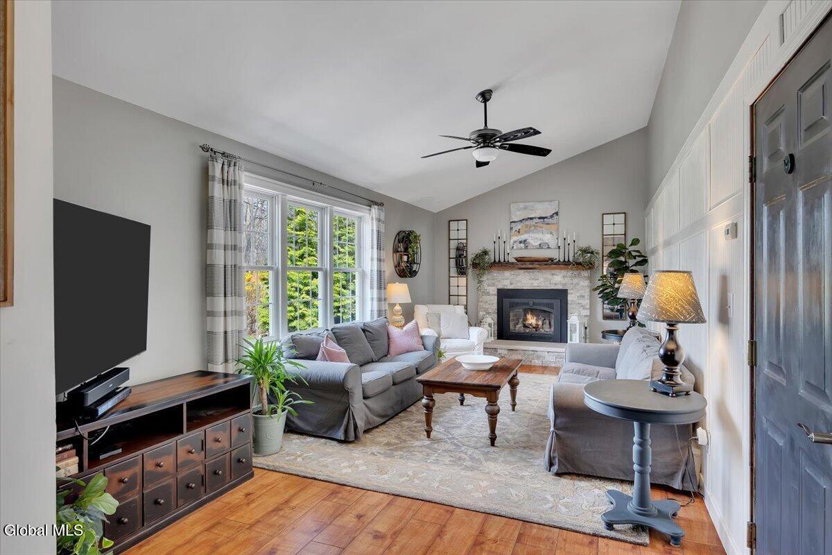 8 Inverness Lane Clifton Park NY 12065