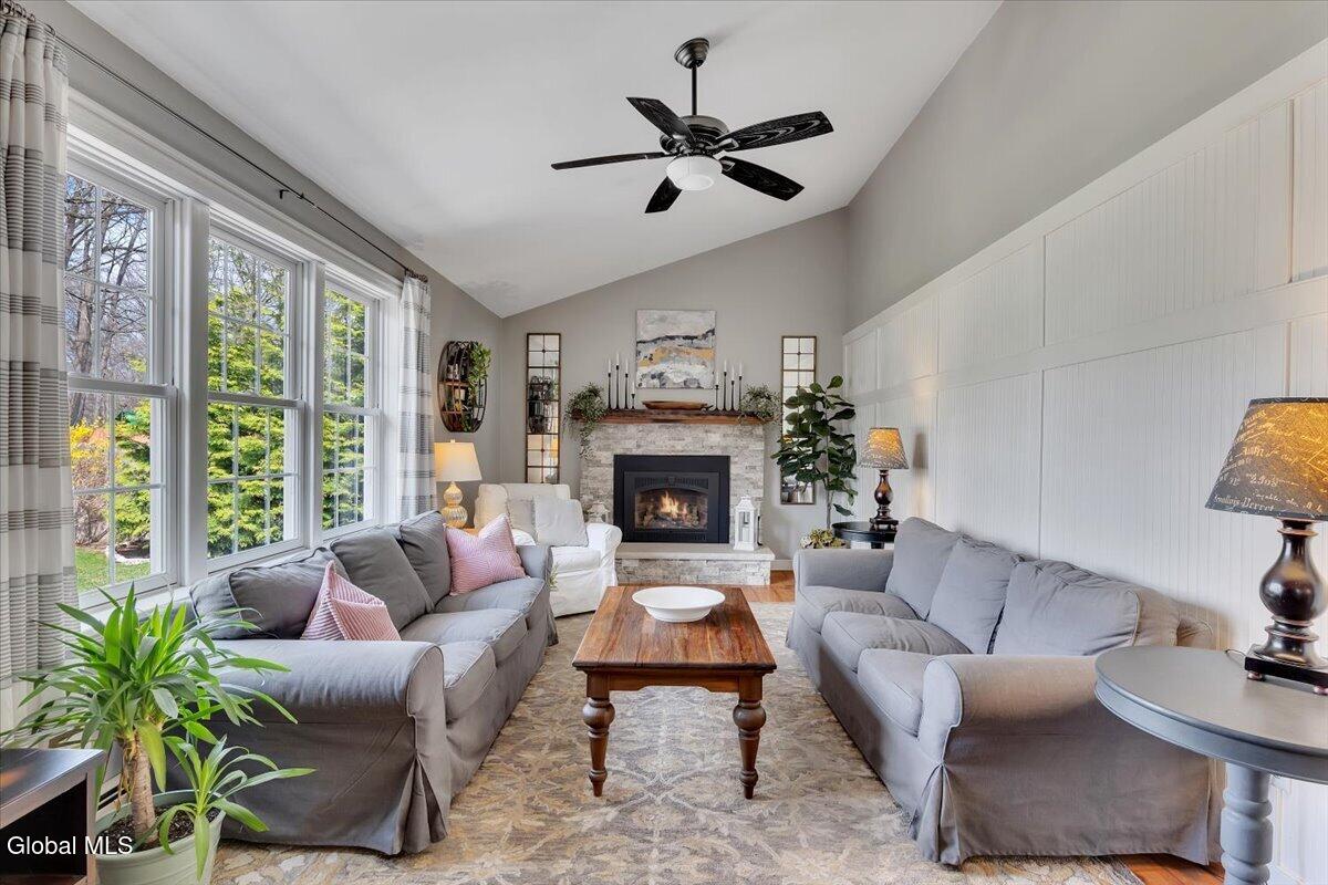 8 Inverness Lane Clifton Park NY 12065