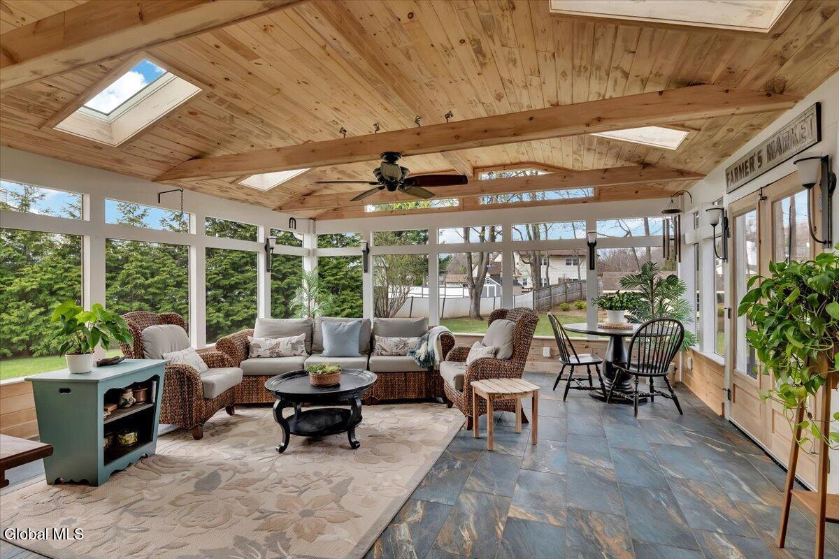 8 Inverness Lane Clifton Park NY 12065