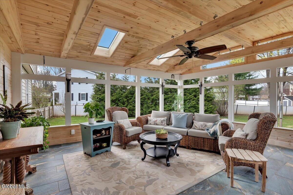 8 Inverness Lane Clifton Park NY 12065