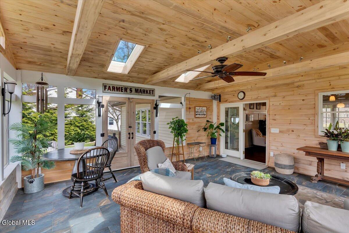 8 Inverness Lane Clifton Park NY 12065