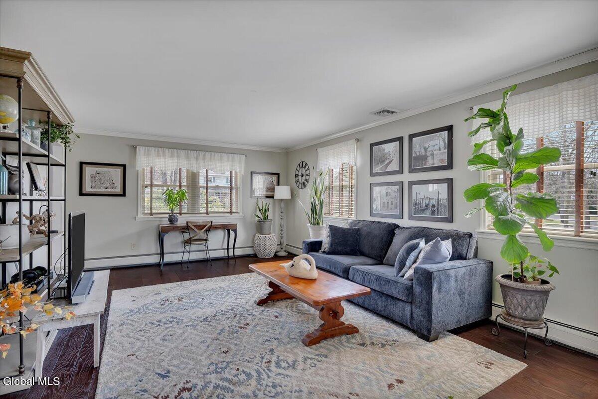 8 Inverness Lane Clifton Park NY 12065