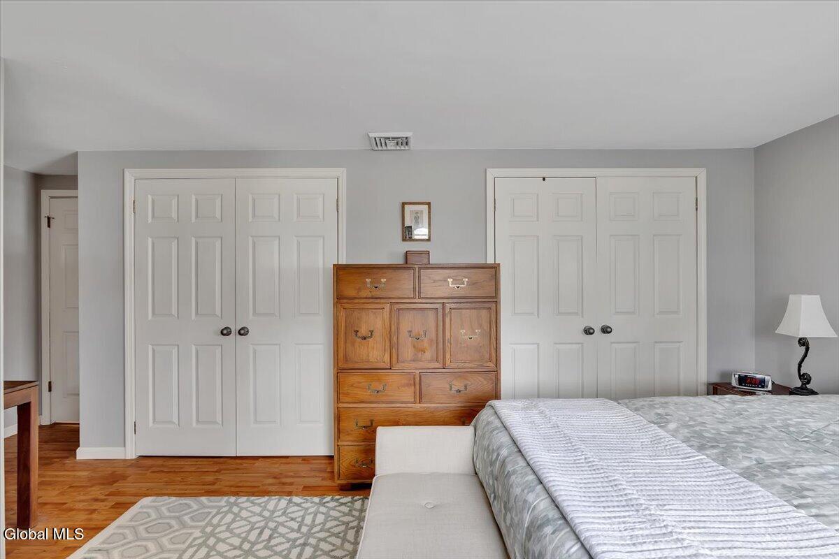 8 Inverness Lane Clifton Park NY 12065