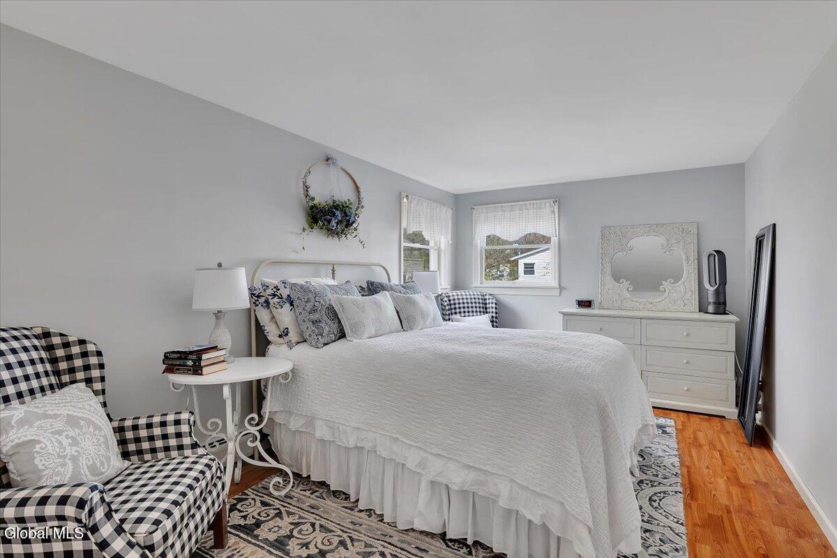 8 Inverness Lane Clifton Park NY 12065
