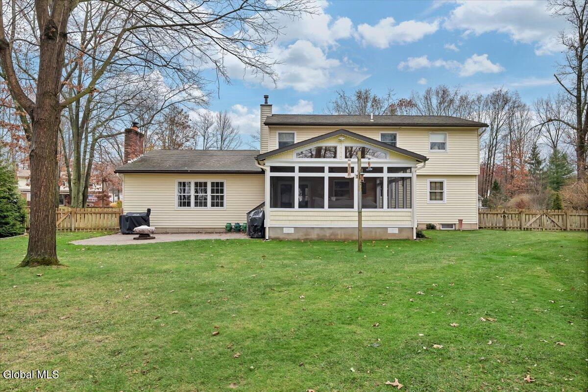 8 Inverness Lane Clifton Park NY 12065