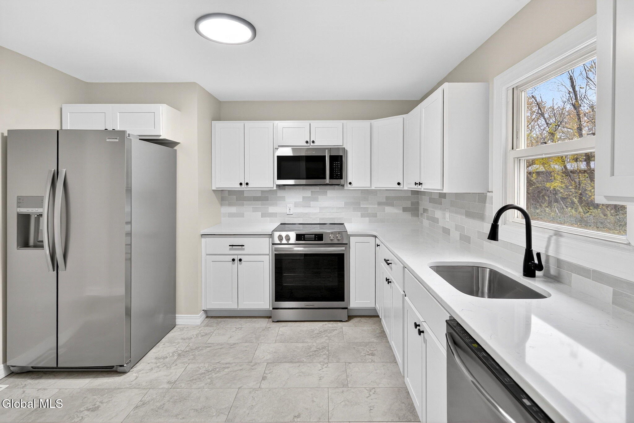 18 Anthony Lane Albany NY 12205