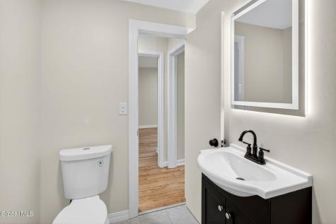 18 Anthony Lane Albany NY 12205