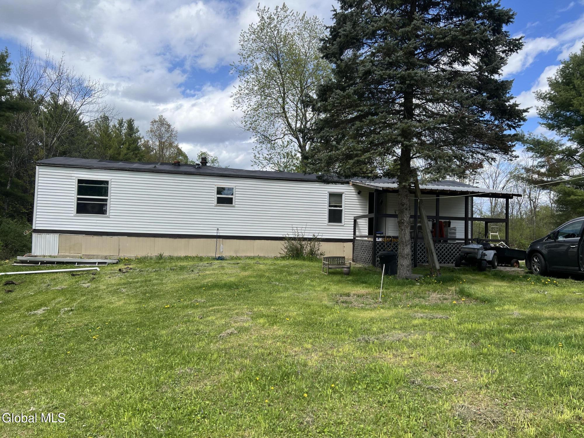 10 Perry Lane Whitehall NY 12887