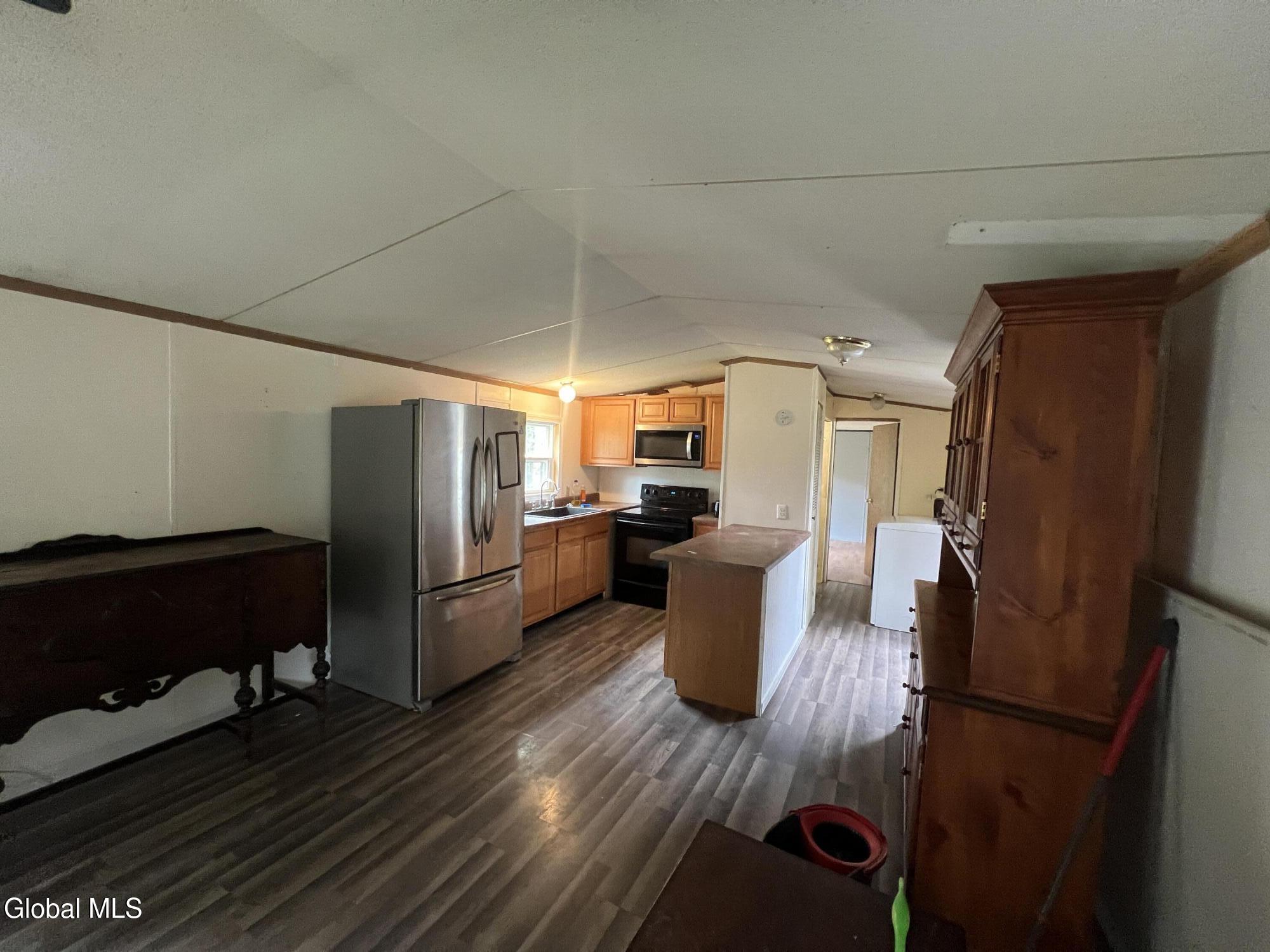 10 Perry Lane Whitehall NY 12887