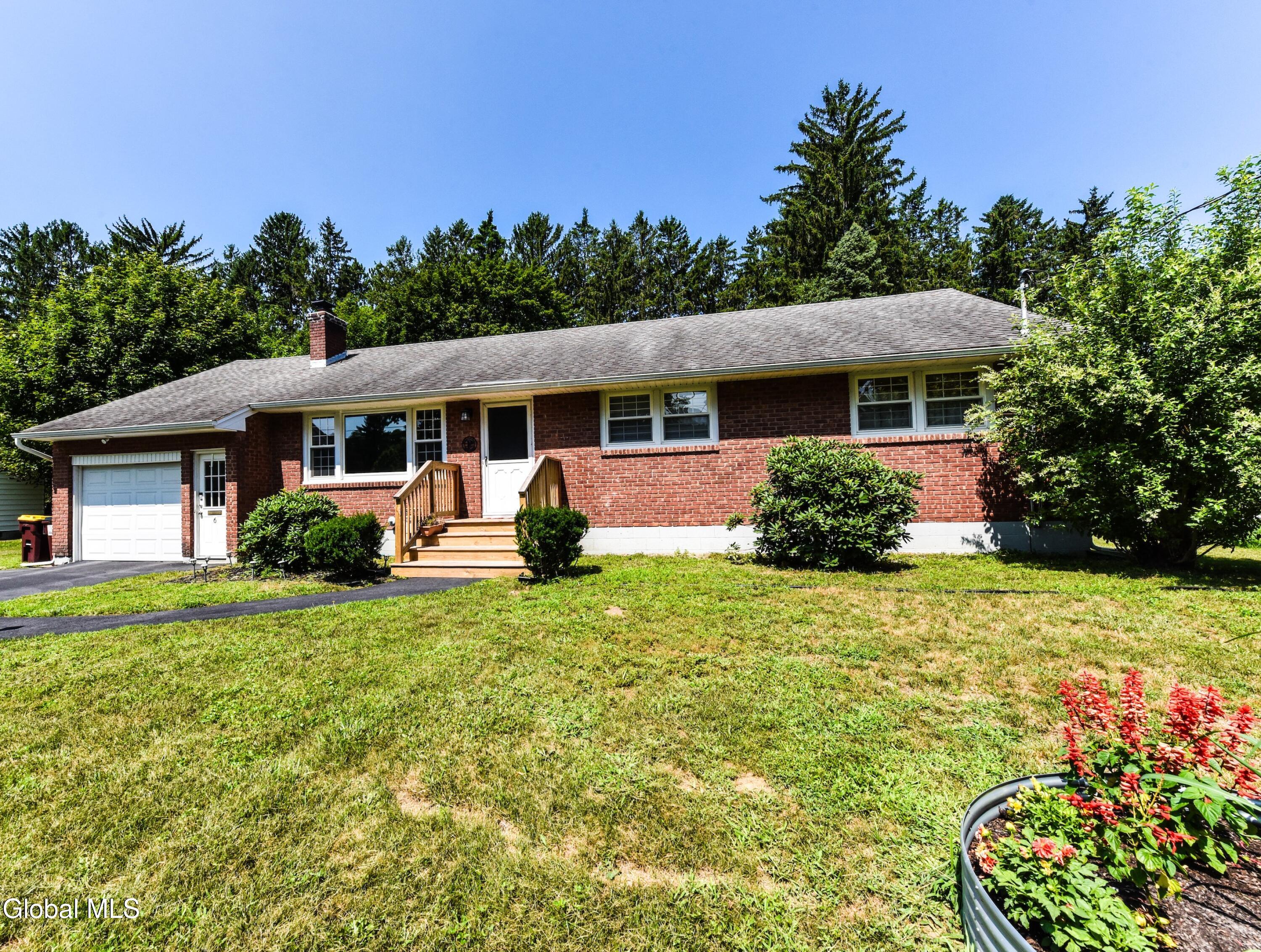 6 Lillian Drive Glenville NY 12302