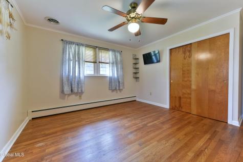 6 Lillian Drive Glenville NY 12302