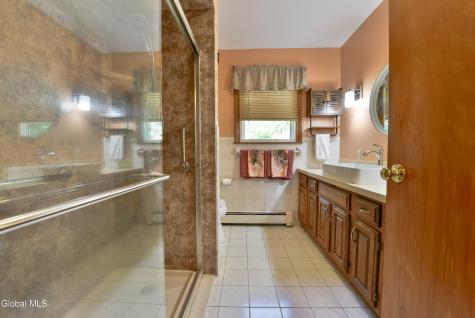 6 Lillian Drive Glenville NY 12302