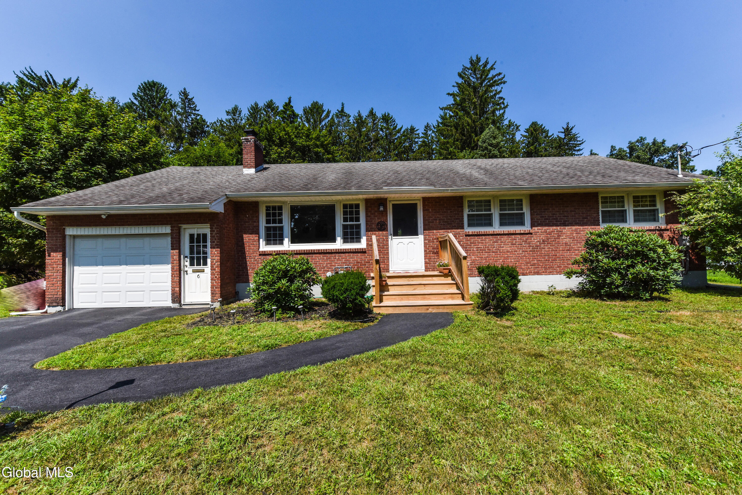 6 Lillian Drive Glenville NY 12302