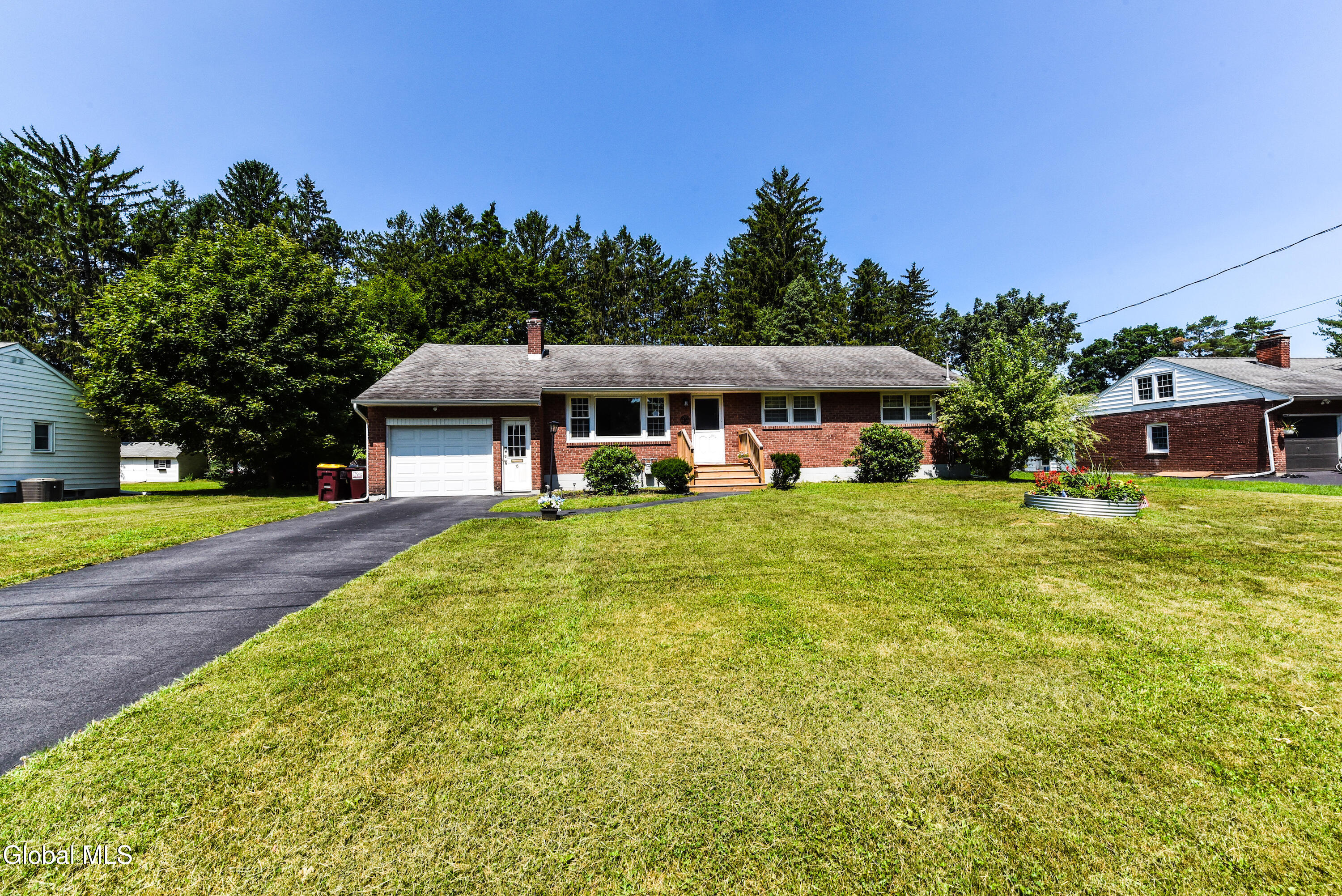 6 Lillian Drive Glenville NY 12302