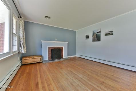 6 Lillian Drive Glenville NY 12302