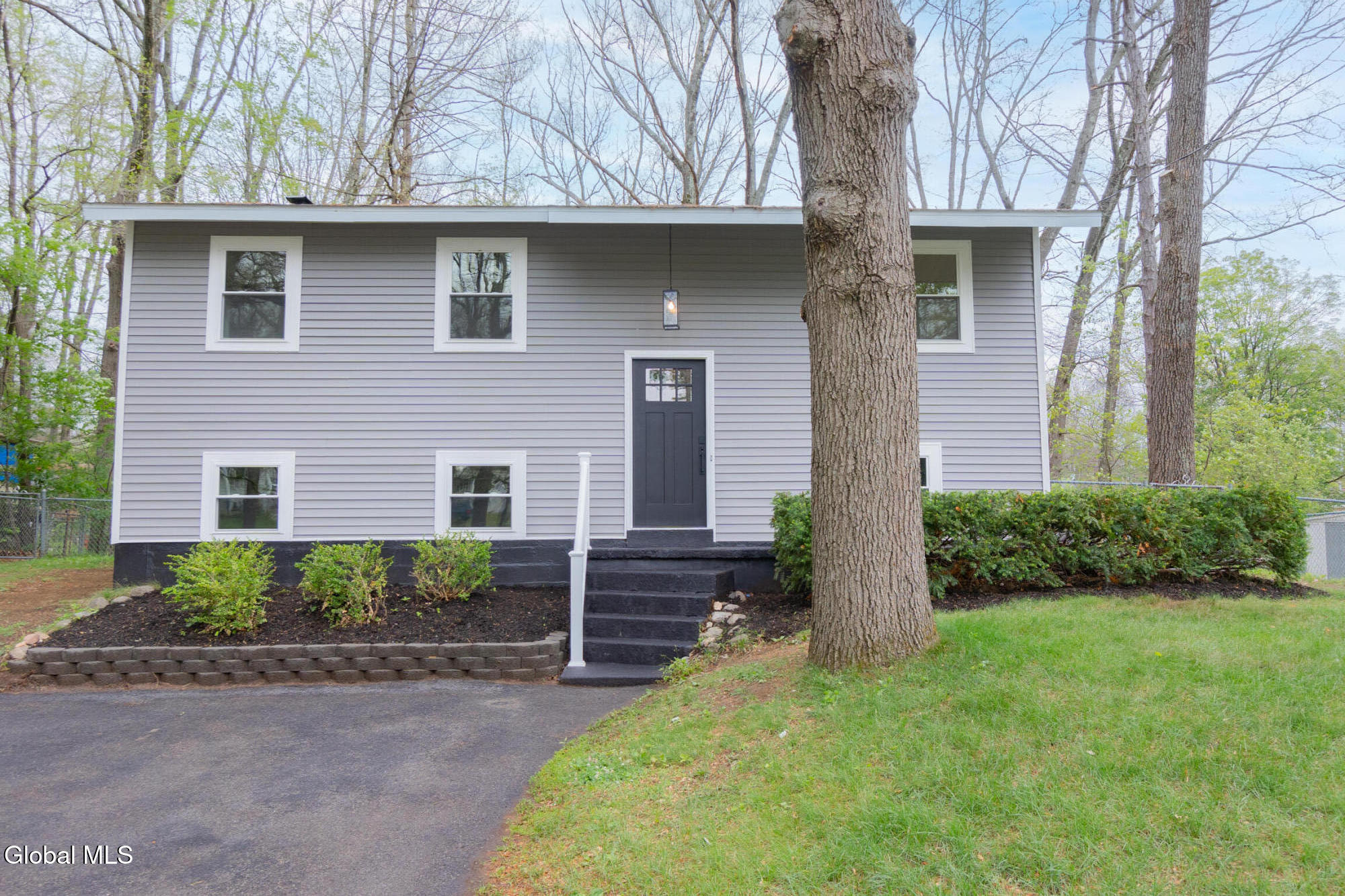 44 Trottingham Road Saratoga Springs NY 12866